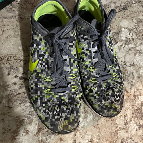 Nikes! - Picture 3 of 4